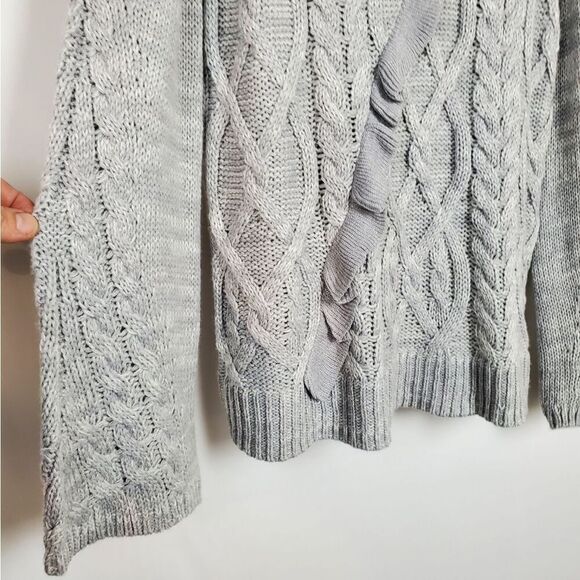Lauran Conrad LC LARGE Heather Gray Ruffle Sweater - Picture 6 of 8